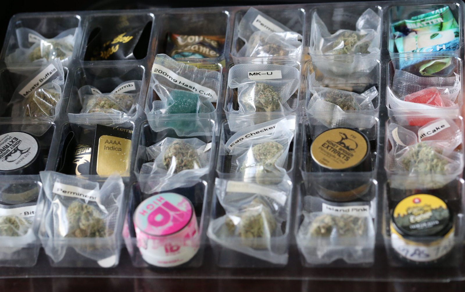 Cannabis Advent Calendar – Limited Edition 2025 🎁 2 Cannabis Advent Calendar – Limited Edition 2025 🎁 - Image 2